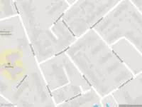 Ambulance met grote spoed naar de Roosenhoeklaan in Hellevoetsluis