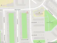 Ambulance met gepaste spoed naar de Gulden Winckelstraat in Amsterdam