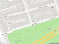 Brandweer met gepaste spoed naar de Waterloolaan in Groningen vanwege een liftopsluiting