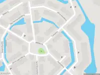 Ambulance met grote spoed naar de Trelleborg in Schiedam