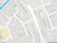 Ambulance met gepaste spoed naar de Belle van Zuylenstraat in Leiden