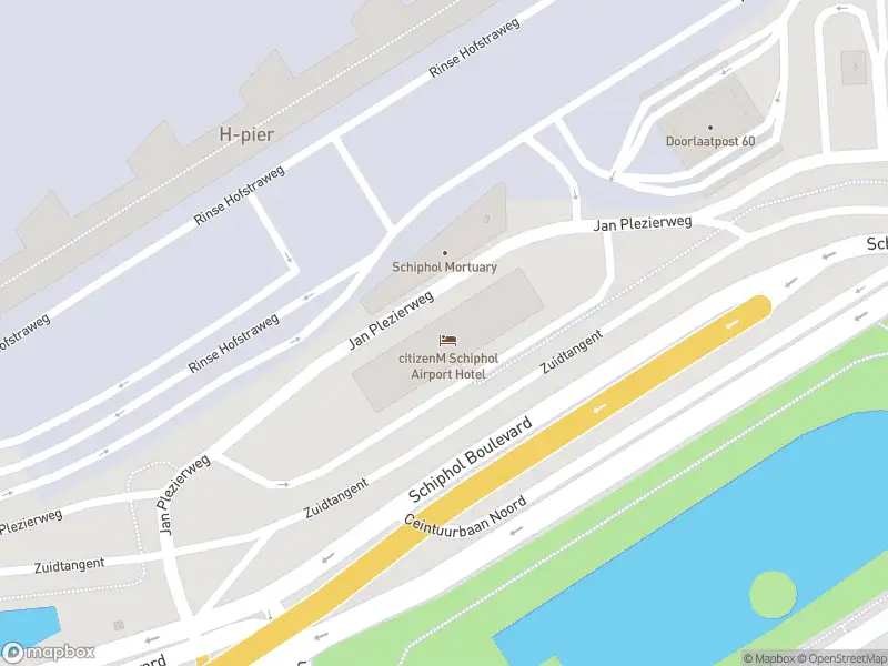 Brandweer met grote spoed naar de Jan Plezierweg in Schiphol vanwege afgaan automatisch brandalarm