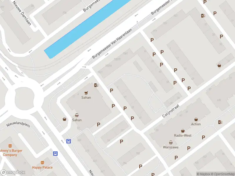 Ambulance met grote spoed naar de Loeffstraat in Schiedam