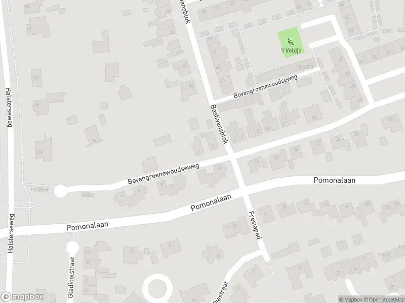 Brandweer met gepaste spoed naar de Bovengroenewoudseweg in Bergen op Zoom vanwege stormschade