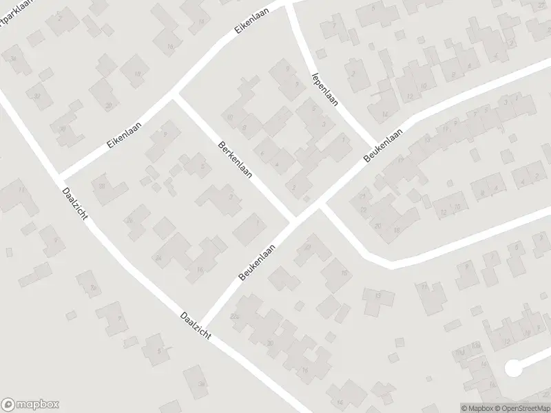 Ambulance met grote spoed naar de Berkenlaan in Heel