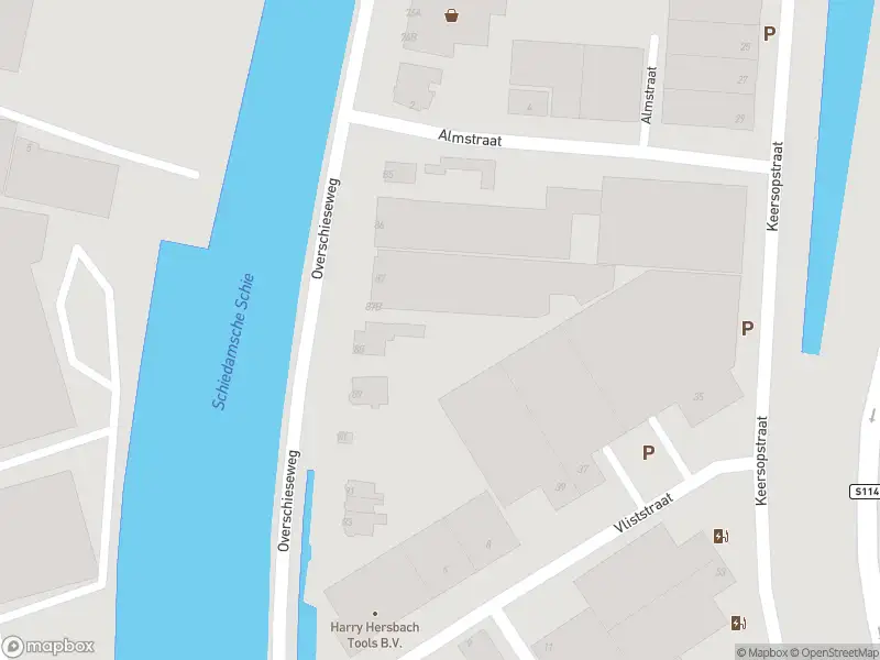 Ambulance met grote spoed naar de Overschieseweg in Rotterdam