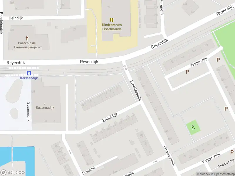 Ambulance met grote spoed naar de Endeldijk in Rotterdam