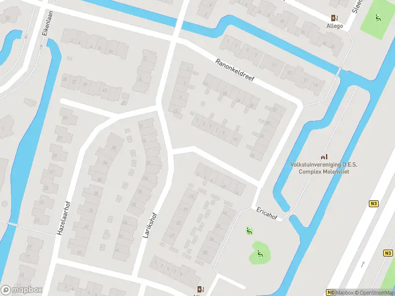 Ambulance met grote spoed naar de Ericahof in Papendrecht