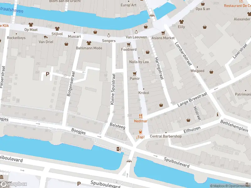 Brandweer met gepaste spoed naar de Belgracht in Dordrecht vanwege stormschade