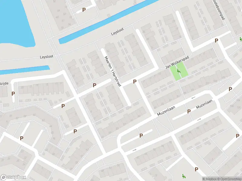 Ambulance met gepaste spoed naar de Maarten 't Hartstraat in Leiderdorp