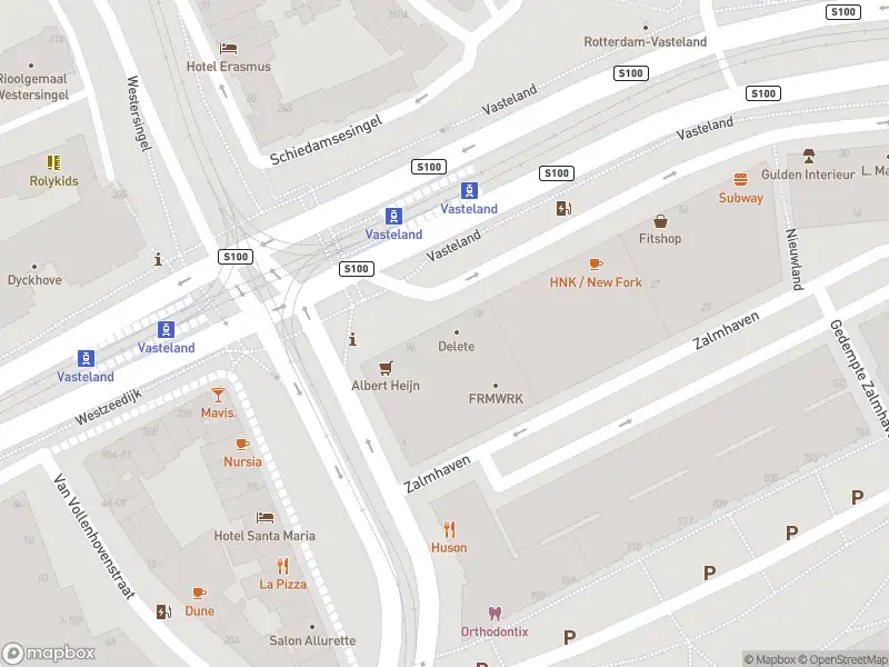 Ambulance met gepaste spoed naar de Vasteland in Rotterdam