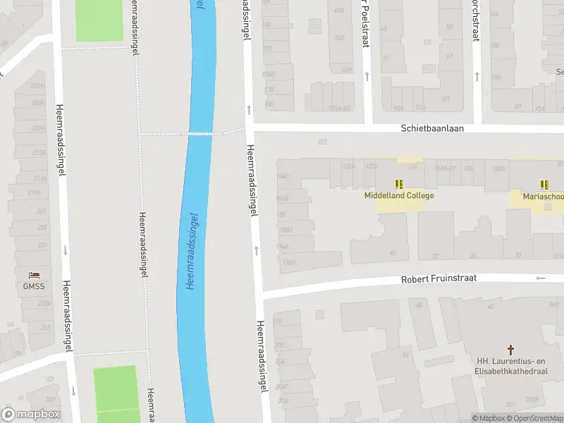 Ambulance met gepaste spoed naar de Heemraadssingel in Rotterdam