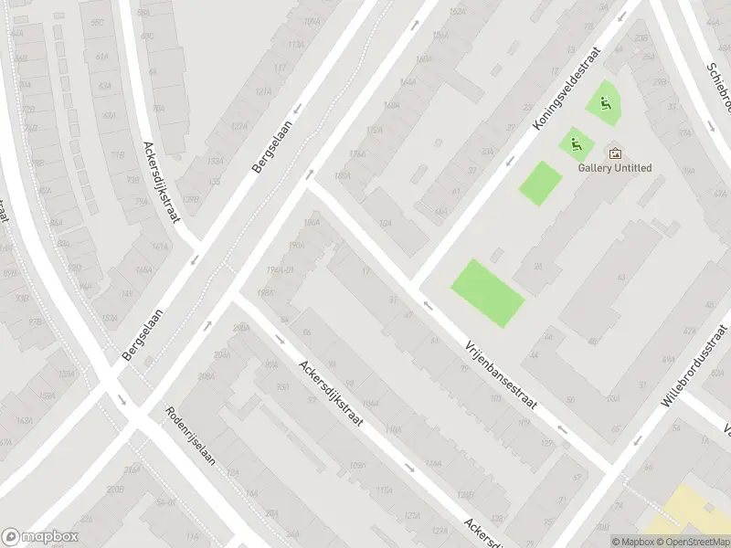 Ambulance met gepaste spoed naar de Vrijenbansestraat in Rotterdam