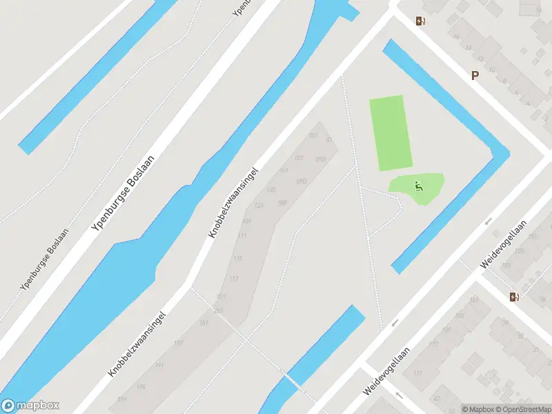 Ambulance met gepaste spoed naar de Knobbelzwaansingel in 's-Gravenhage