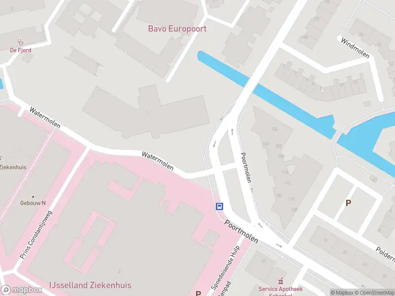 Ambulance met grote spoed naar de Poortmolen in Capelle aan den IJssel