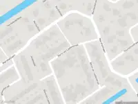 Ambulance met gepaste spoed naar de Baron van Leydenstraat in Hellevoetsluis