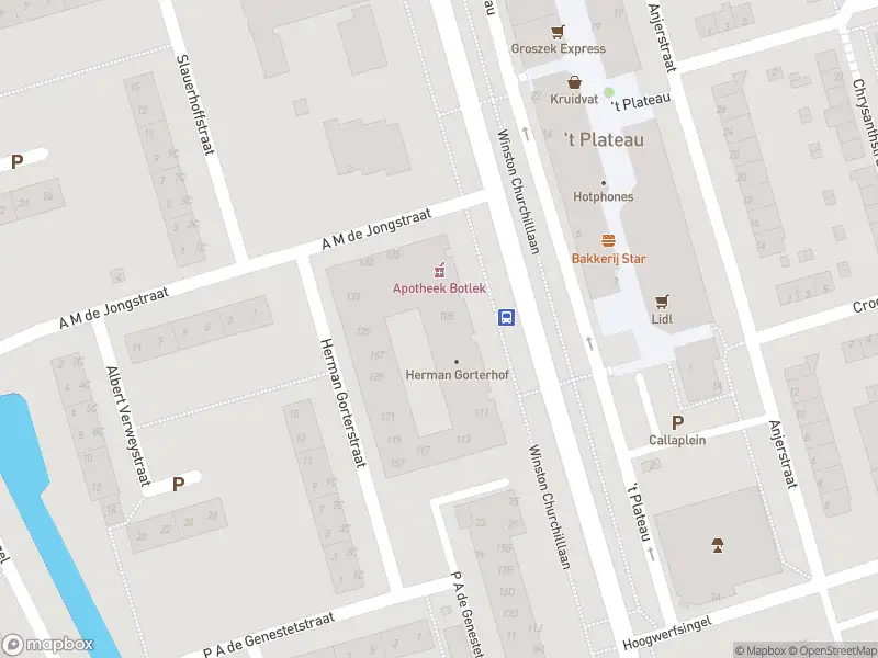 Ambulance met gepaste spoed naar de Winston Churchilllaan in Spijkenisse