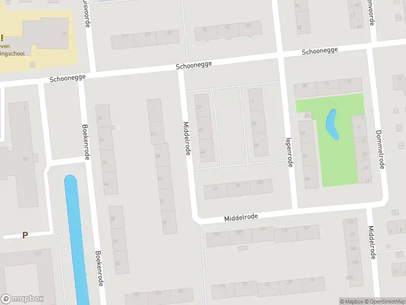 Ambulance met grote spoed naar de Middelrode in Rotterdam