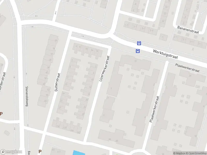 Ambulance met grote spoed naar de IJzerwerkerstraat in Amsterdam