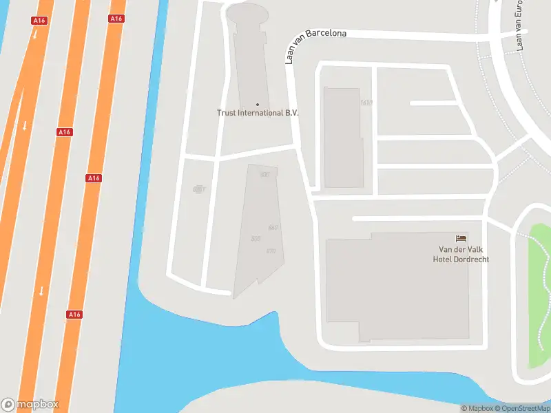 Ambulance met gepaste spoed naar de Laan van Barcelona in Dordrecht