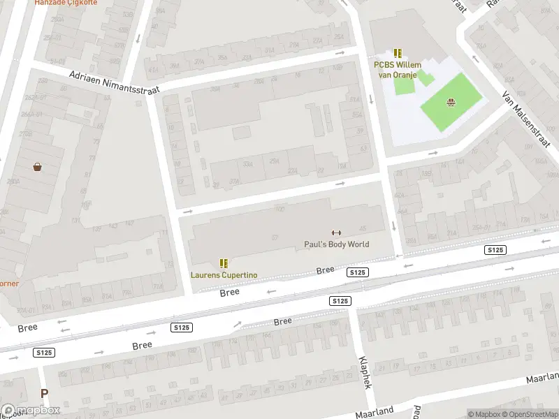 Ambulance met gepaste spoed naar de Janne Bouwensstraat in Rotterdam