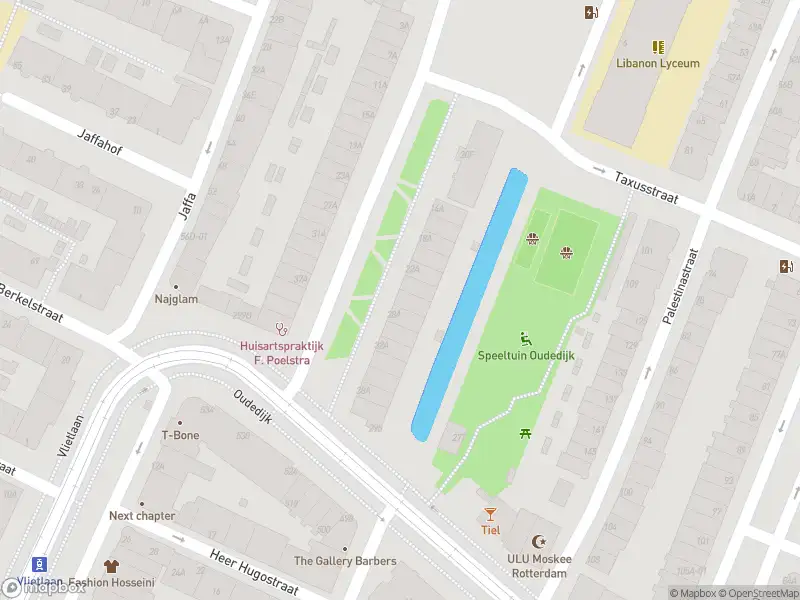 Ambulance met grote spoed naar de Ramlehweg in Rotterdam