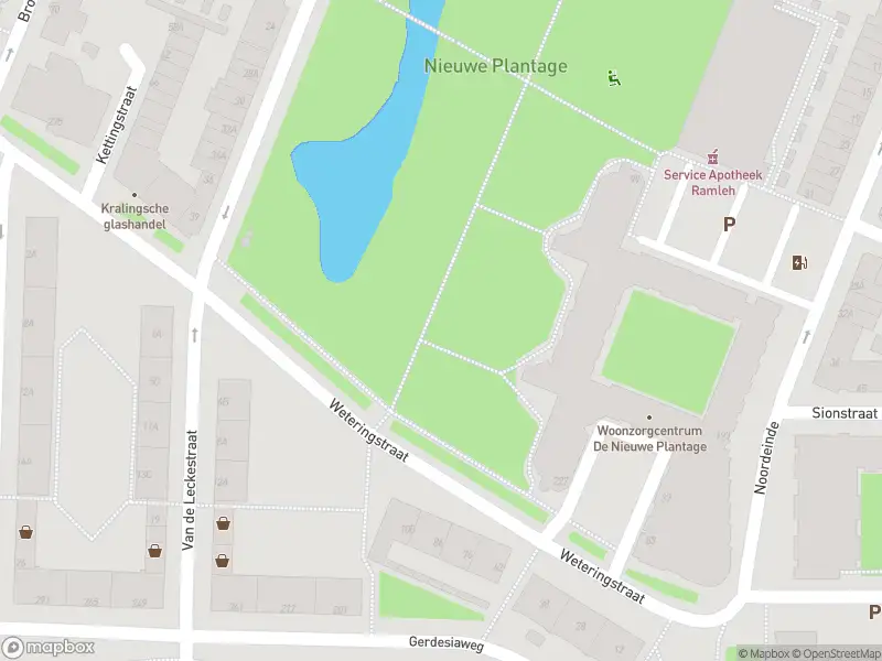 Ambulance met grote spoed naar de Weteringstraat in Rotterdam