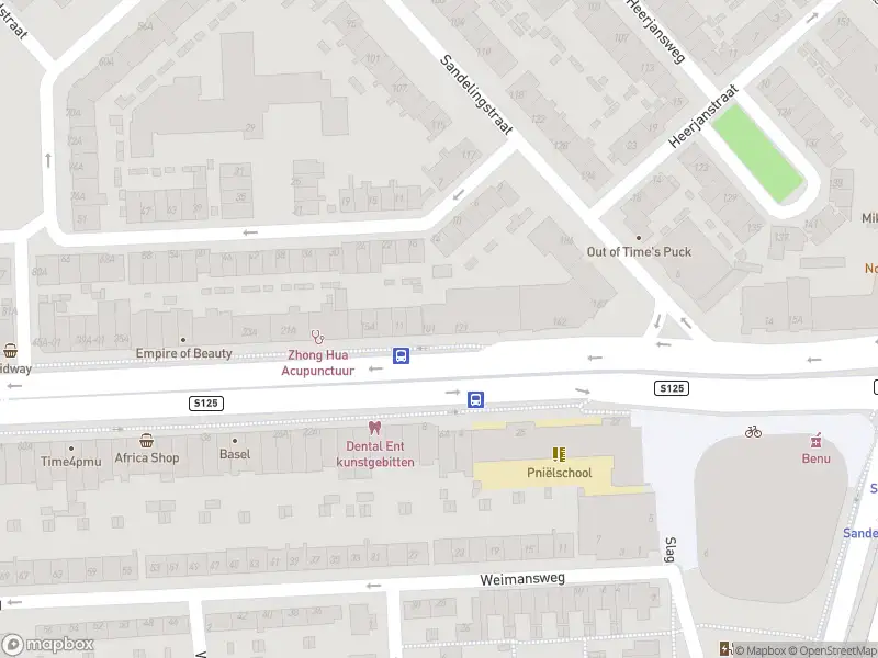 Ambulance met gepaste spoed naar de Sandelingplein in Rotterdam