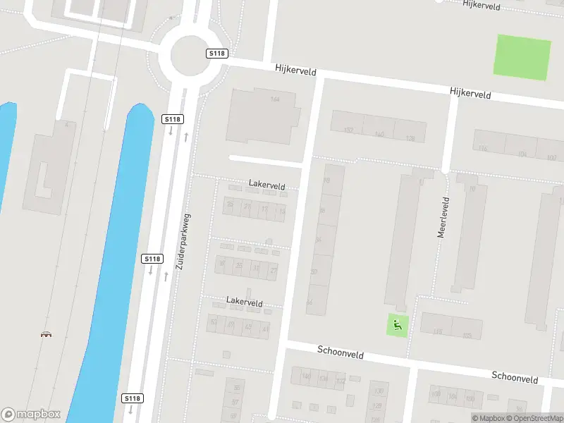 Ambulance met gepaste spoed naar de Lakerveld in Rotterdam