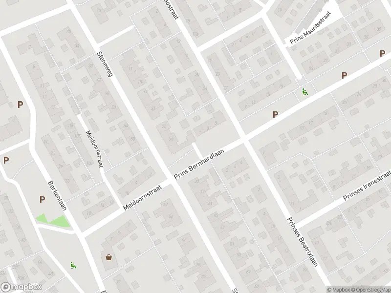 Ambulance met grote spoed naar de Steneweg in Middelharnis