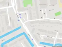 Ambulance met grote spoed naar de Zuidakker in Spijkenisse