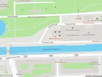 Ambulance met grote spoed naar de Polonceau-kade in Amsterdam