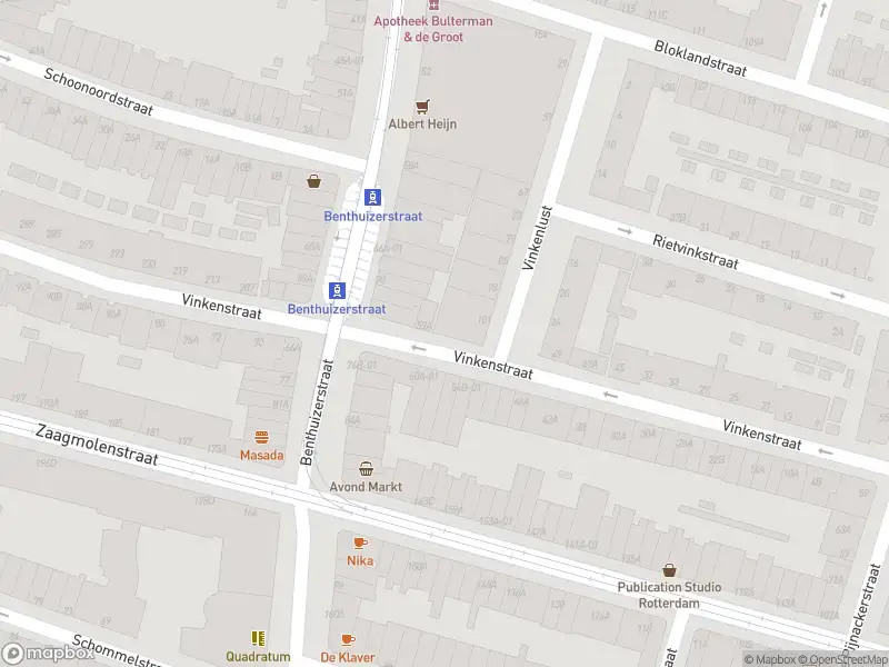 Ambulance met grote spoed naar de Vinkenstraat in Rotterdam