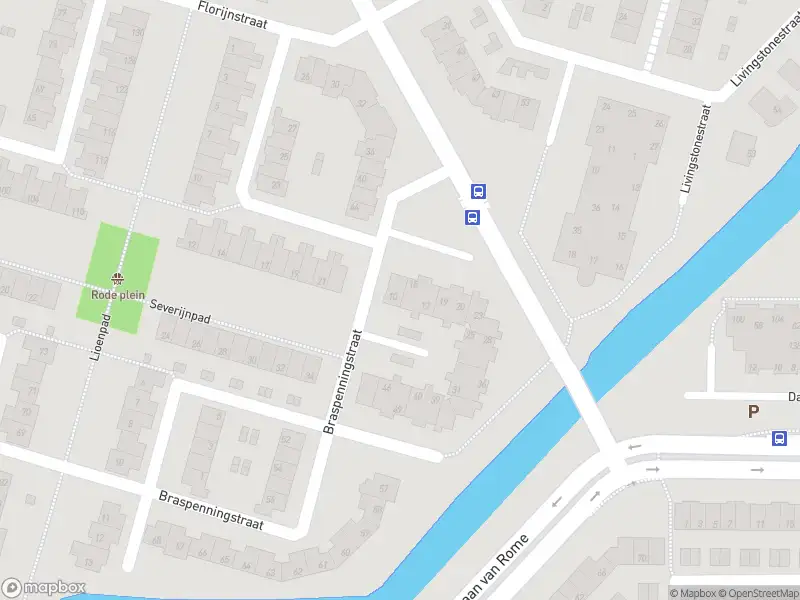 Ambulance met grote spoed naar de Braspenningstraat in Alkmaar vanwege middelgrote brand