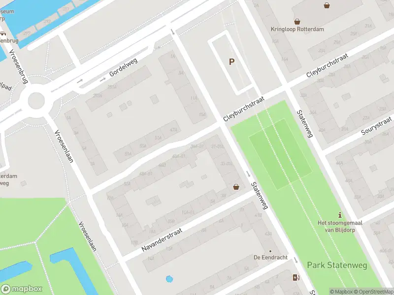 Ambulance met grote spoed naar de Cleyburchstraat in Rotterdam