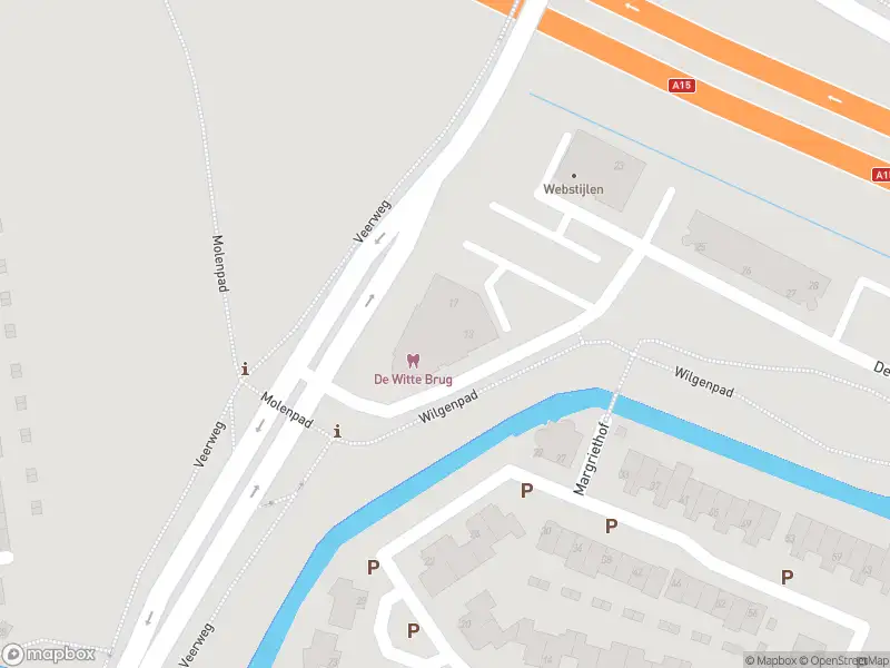 Ambulance met grote spoed naar de De Biezen in Papendrecht