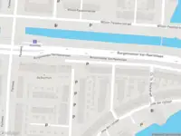 Ambulance met gepaste spoed naar de Ko Suurhofflaan in Schiedam