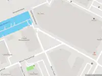 Ambulance met gepaste spoed naar de Daniël Goedkoopstraat in Amsterdam