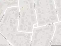 Brandweer met gepaste spoed naar de Binnenhof in Naarden vanwege een liftopsluiting