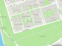 Ambulance met grote spoed naar de Céramiquelaan in Amsterdam