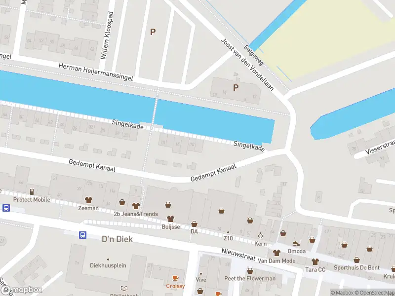 Ambulance met grote spoed naar de Singelkade in Middelharnis