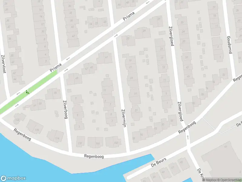 Ambulance met gepaste spoed naar de Zilvermijn in Rhoon