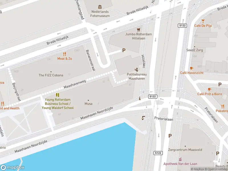 Ambulance met gepaste spoed naar de Ulaanbaatarplein in Rotterdam