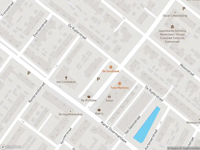 Ambulance met grote spoed naar de Piet Heinplein in Zoetermeer