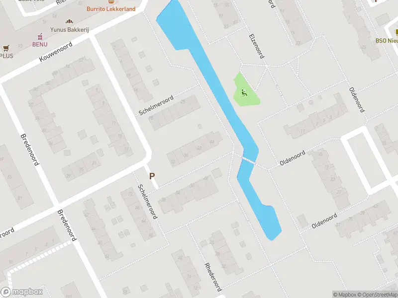 Ambulance met grote spoed naar de Schelmeroord in Rotterdam