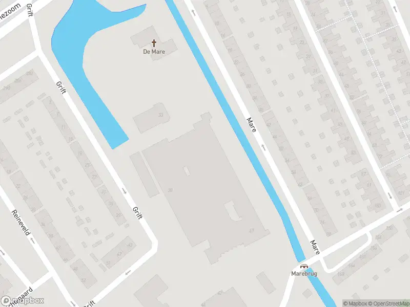 Ambulance met grote spoed naar de Mare in Rotterdam