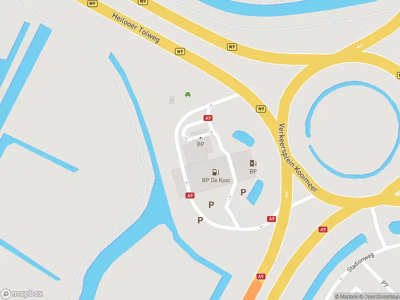 Ambulance naar de Verkeersplein Kooimeer in Alkmaar