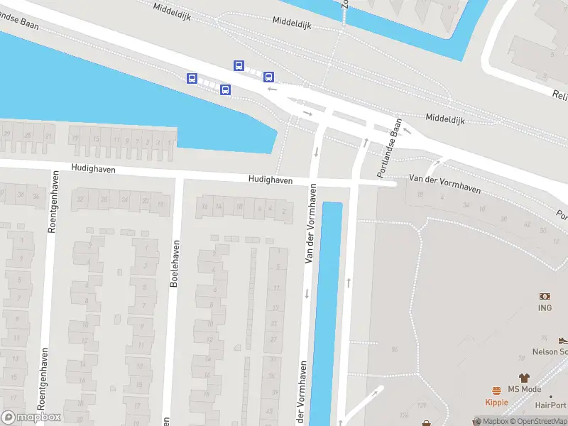 Ambulance met gepaste spoed naar de Hudighaven in Barendrecht