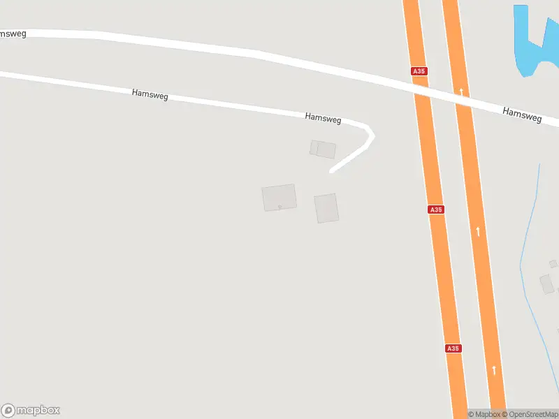 Politie naar de Hamsweg in Ambt Delden vanwege aanrijding met letsel