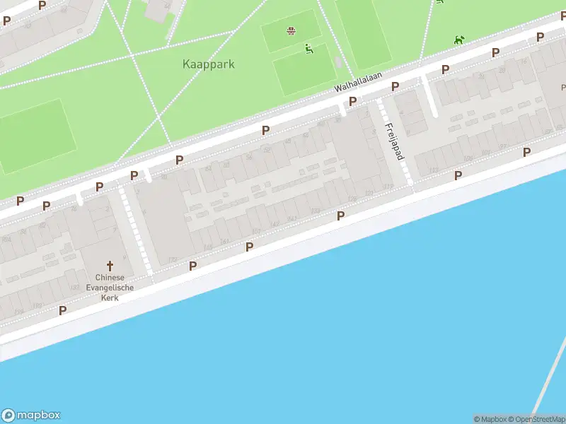 Ambulance met grote spoed naar de Maashavenkade in Rotterdam